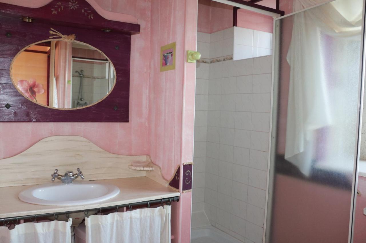 Les Gites Aux Volets Roses Landunvez ภายนอก รูปภาพ